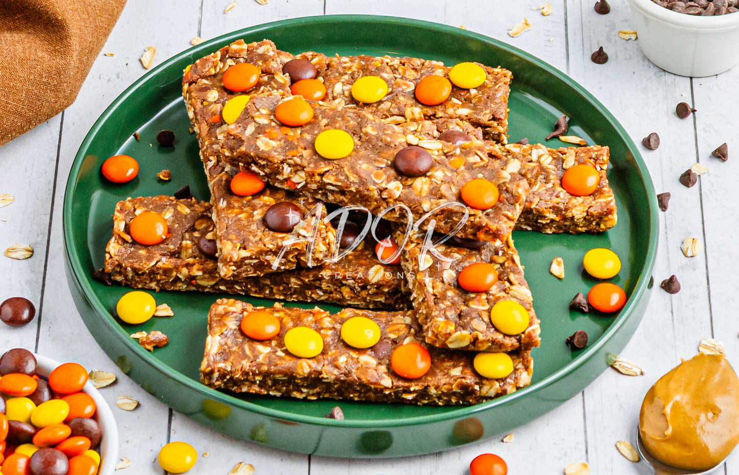 No-Bake Reese's Pieces Protein Bars - Set 4 of 6