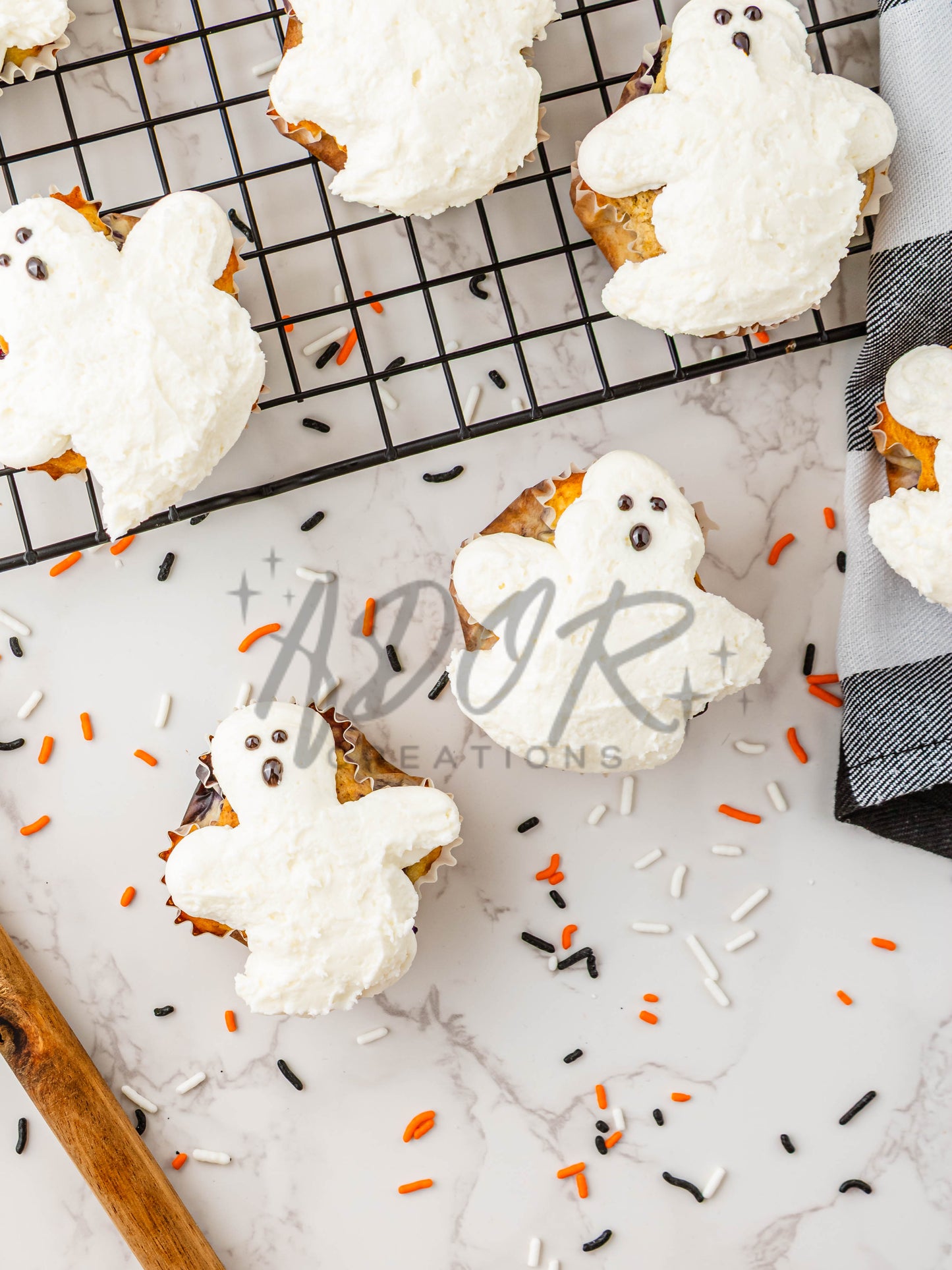 BOO-berry Ghost Muffins w/ SCREAM Cheese Frosting - Set 1 of 3