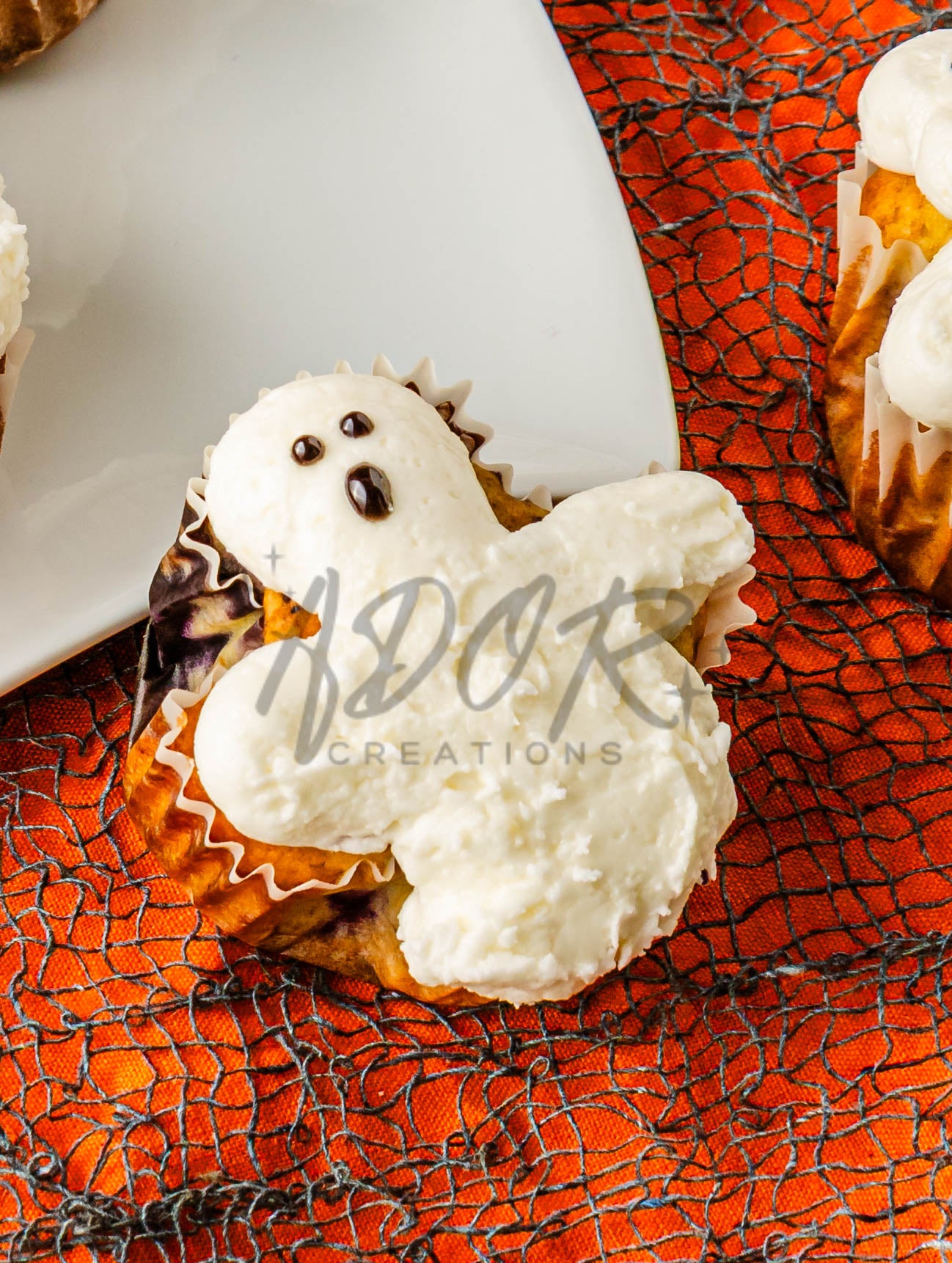 BOO-berry Ghost Muffins w/ SCREAM Cheese Frosting - Set 2 of 3