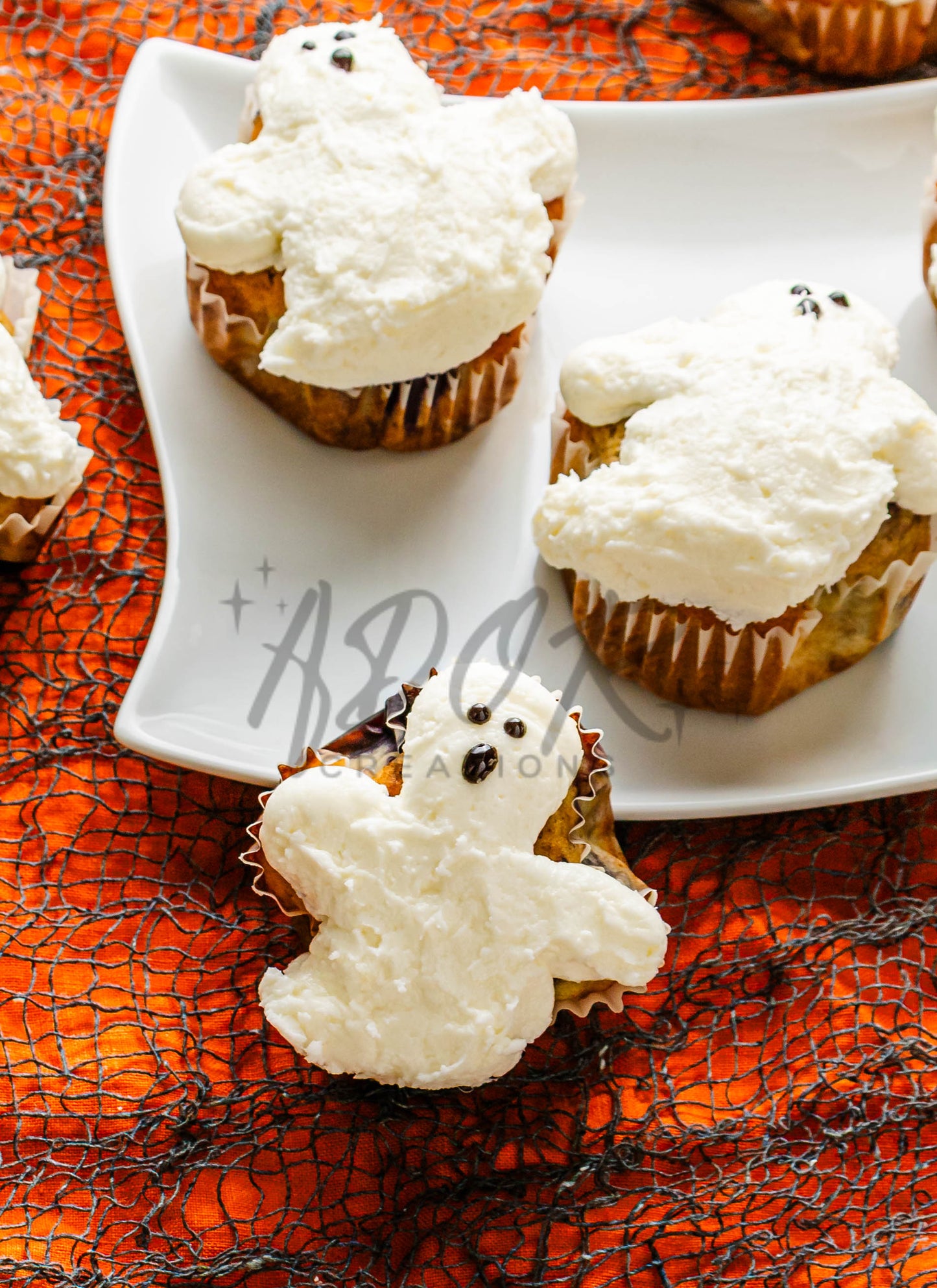 BOO-berry Ghost Muffins w/ SCREAM Cheese Frosting - Set 2 of 3