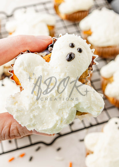 BOO-berry Ghost Muffins w/ SCREAM Cheese Frosting - Set 1 of 3