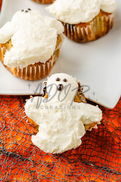 BOO-berry Ghost Muffins w/ SCREAM Cheese Frosting - Set 2 of 3
