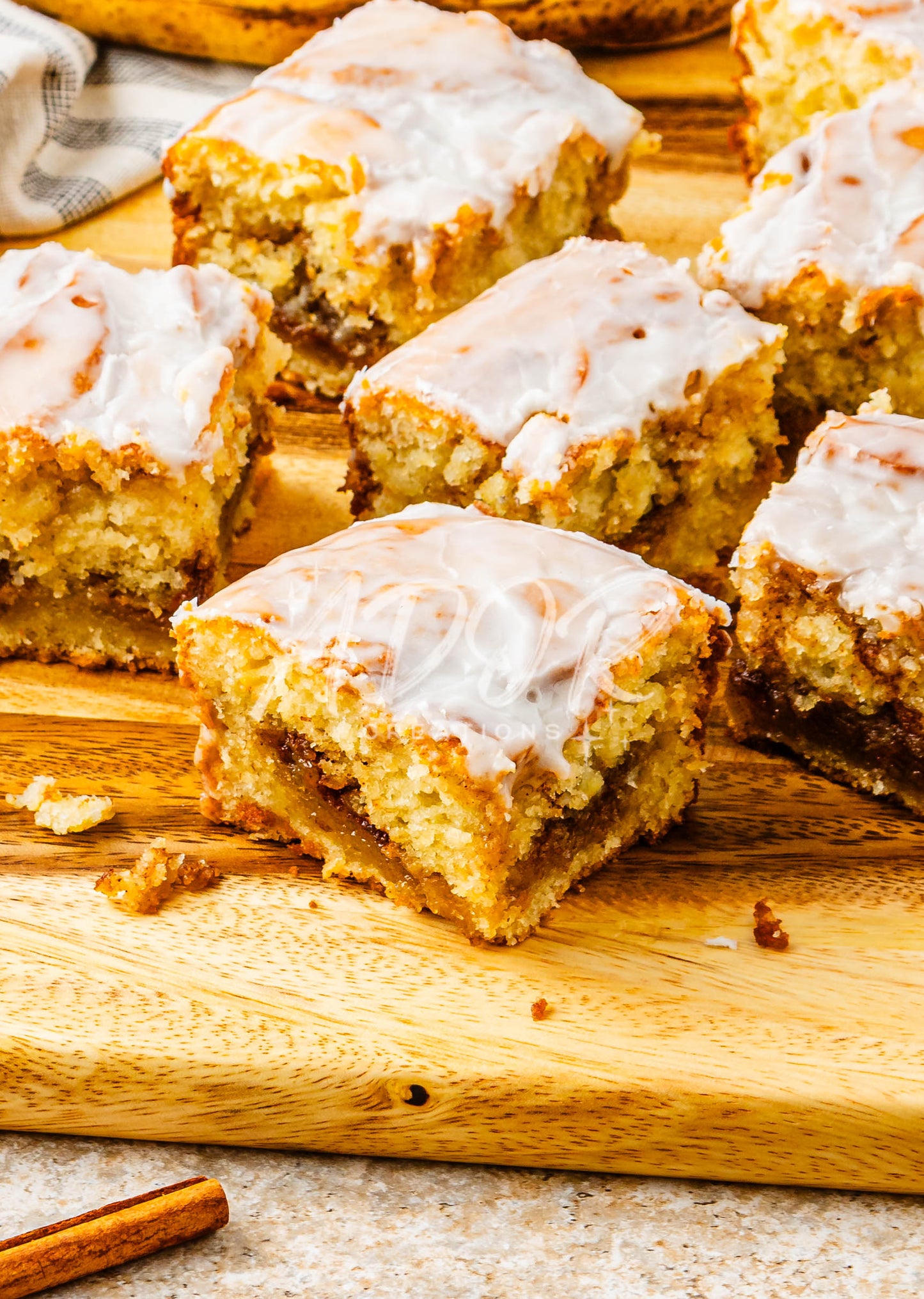 Gooey Banana Cinnamon Roll Cake - EXCLUSIVE