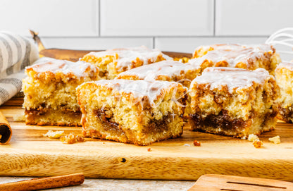 Gooey Banana Cinnamon Roll Cake - EXCLUSIVE