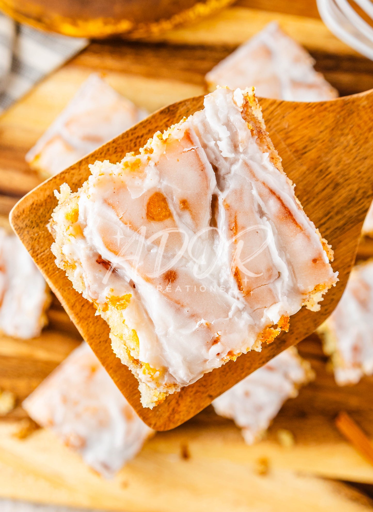 Gooey Banana Cinnamon Roll Cake - EXCLUSIVE