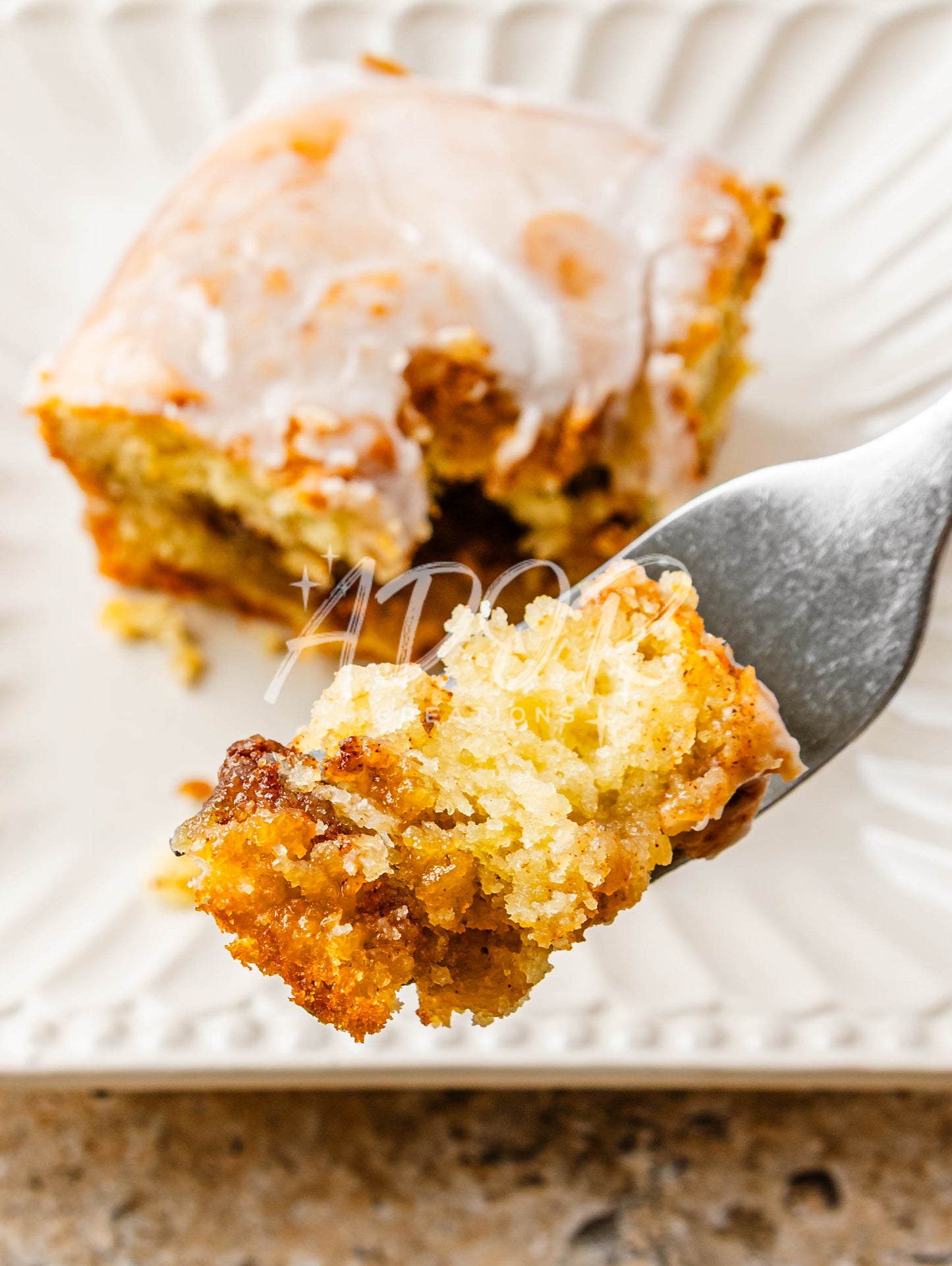 Gooey Banana Cinnamon Roll Cake - EXCLUSIVE