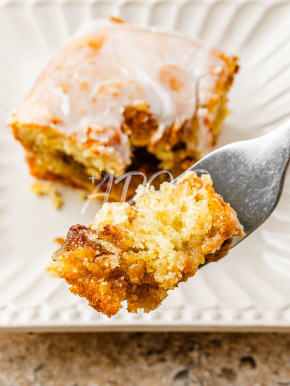 Gooey Banana Cinnamon Roll Cake - EXCLUSIVE