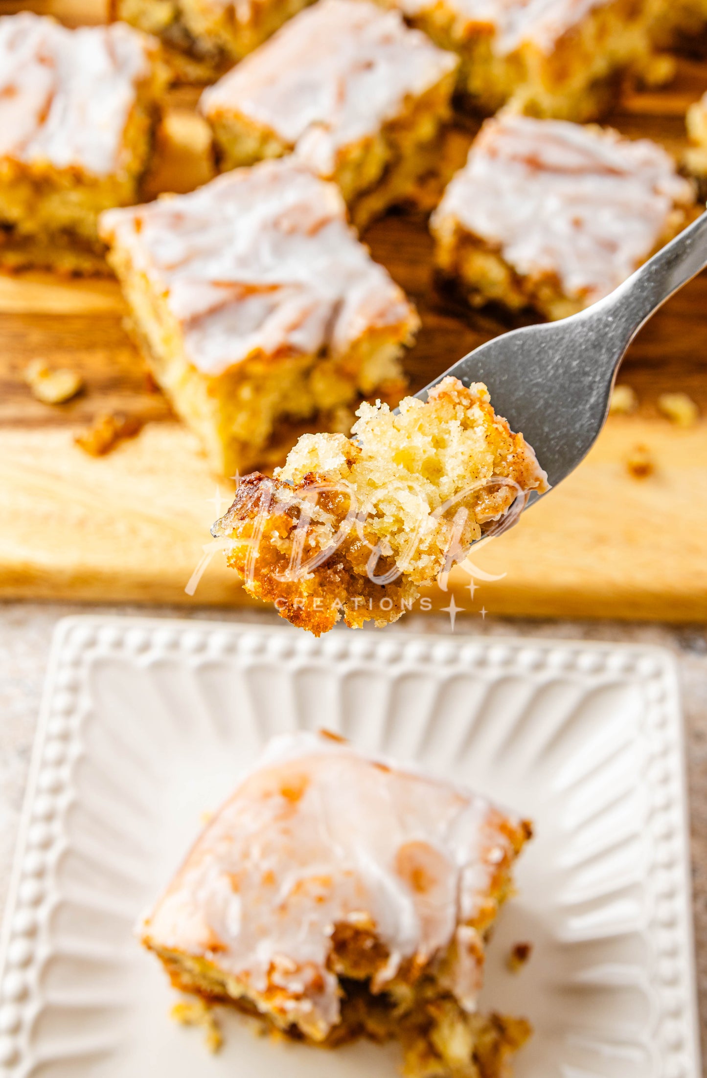 Gooey Banana Cinnamon Roll Cake - EXCLUSIVE